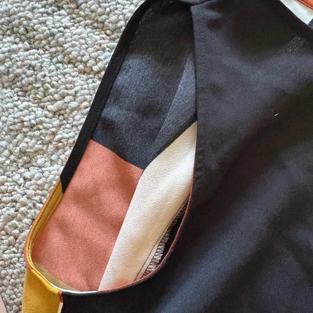 LOFT Geometric Sleeveless Tank Top - Black, White, Gold, Rust - Picture 3 of 4